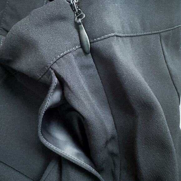 TopShop Black Tailored Style Pleat Front Relaxed Fit Dressy Shorts NWT Size 2 - Picture 8 of 9